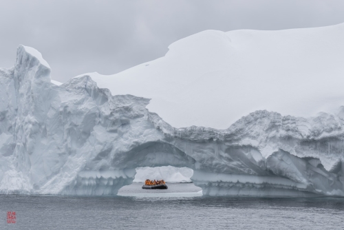 SEABOURN-VENTURE-Antarctica-2023056