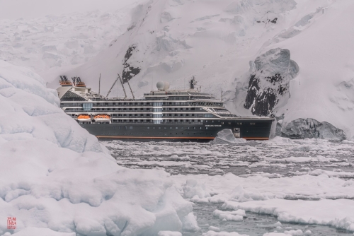 SEABOURN-VENTURE-Antarctica-2023067